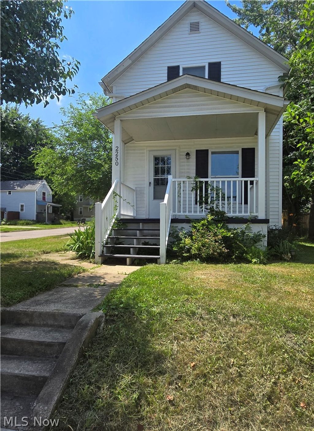 Photo of 2250 4th Street SW, Akron, OH 44314 (MLS # 5224441)