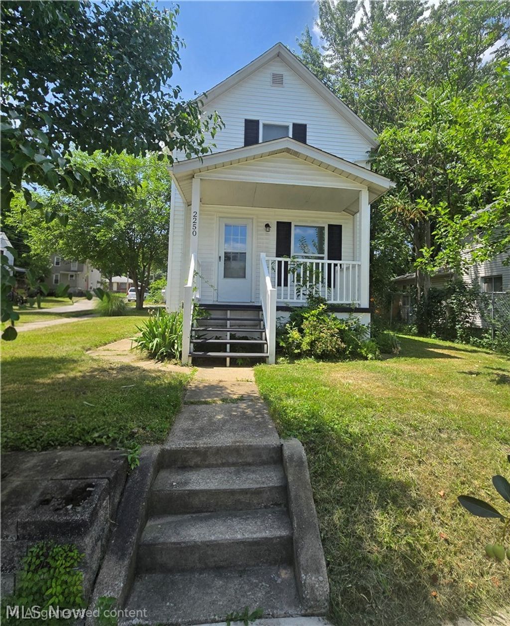 Photo of 2250 4th Street SW, Akron, OH 44314 (MLS # 5224441)