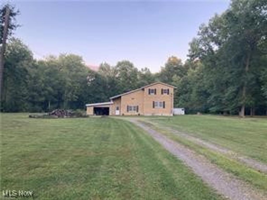 Photo of 1283 Stillwagon Road SE, Warren, OH 44484 (MLS # 5177008)