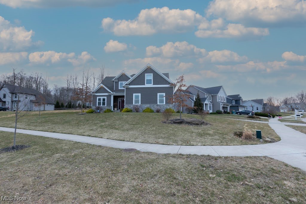 226 Hidden Glen Trail, Chardon, Ohio image 1