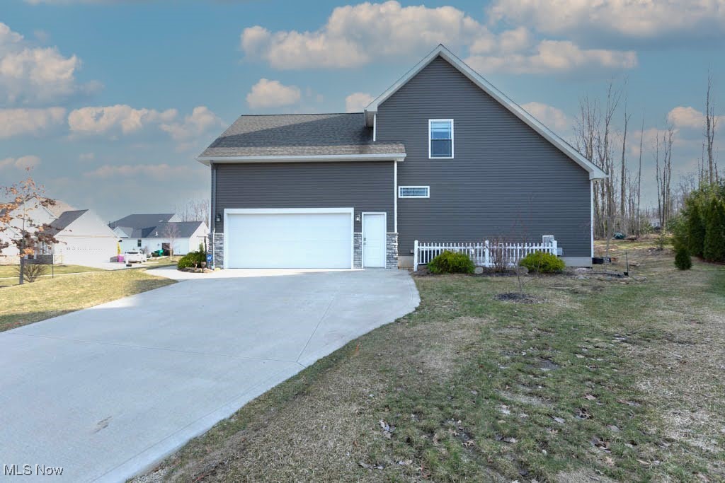 226 Hidden Glen Trail, Chardon, Ohio image 11