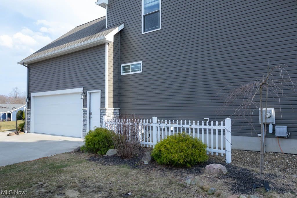 226 Hidden Glen Trail, Chardon, Ohio image 10