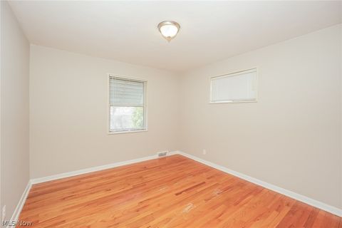 Tiny photo for 6045 Dunham Road, Maple Heights, OH 44137 (MLS # 5192695)