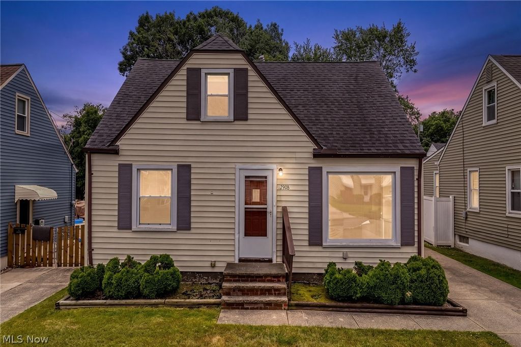 Photo of 12908 York Boulevard, Garfield Heights, OH 44125 (MLS # 5220577)