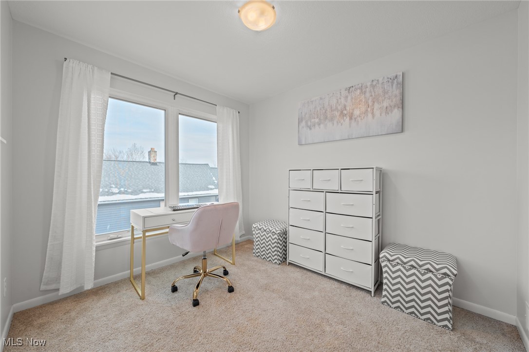 Cleveland, Ohio 44113, United States, 2 Bedrooms Bedrooms, ,2 BathroomsBathrooms,Residential,Active,254790