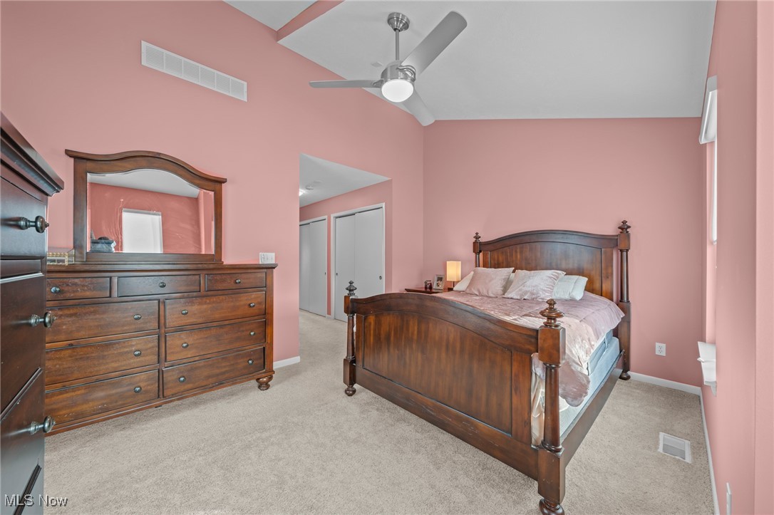 Cleveland, Ohio 44113, United States, 2 Bedrooms Bedrooms, ,2 BathroomsBathrooms,Residential,Active,254790