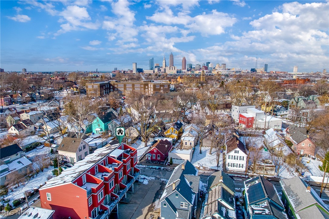 Cleveland, Ohio 44113, United States, 2 Bedrooms Bedrooms, ,2 BathroomsBathrooms,Residential,Active,254790