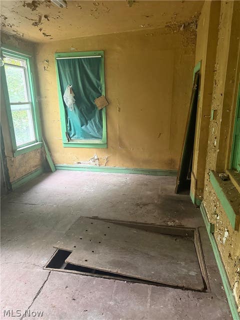 Tiny photo for 2183 E 31st Street, Cleveland, OH 44115 (MLS # 5233115)