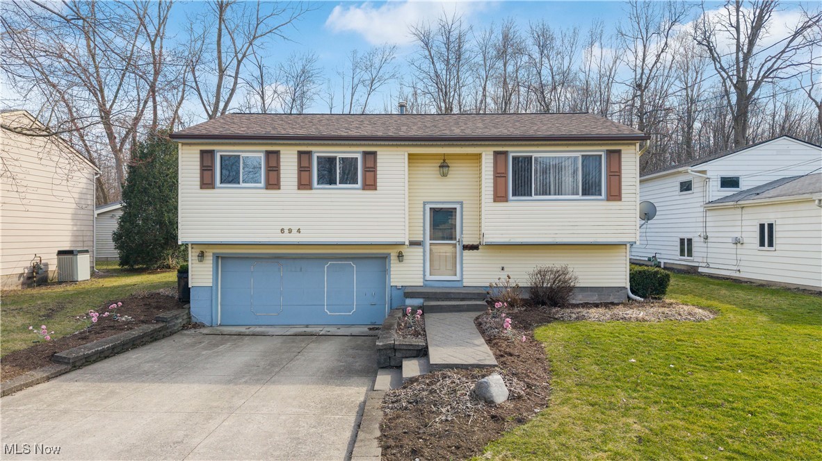 694 Glenwood Drive, Painesville, Ohio image 1