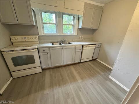 Tiny photo for 1366 Superior Avenue, Akron, OH 44307 (MLS # 5239214)