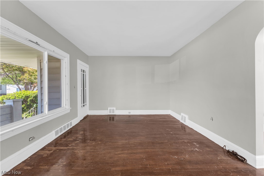 Village/Newburgh Heights - Residential Income