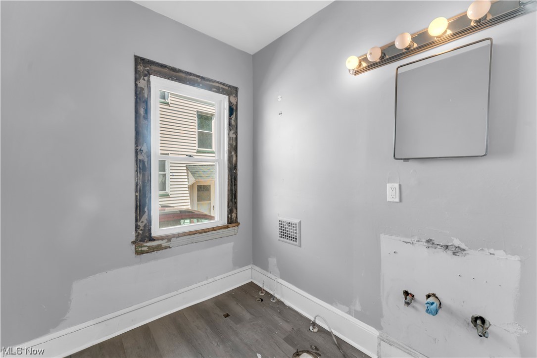 Village/Newburgh Heights - Residential Income