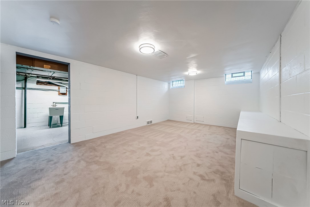 Rapid Transit Land Sales Compa - Residential Lease