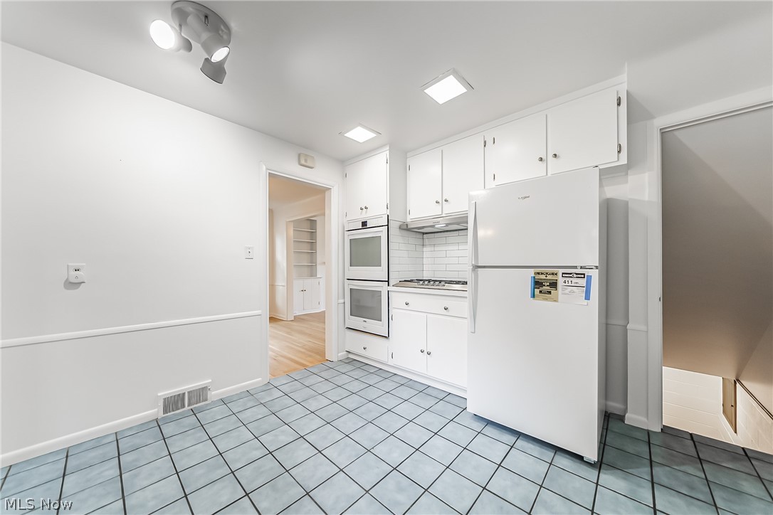 Rapid Transit Land Sales Compa - Residential Lease