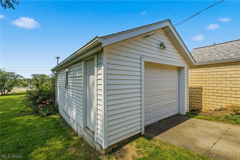 Tiny photo for 577 5th Street, Carrollton, OH 44615 (MLS # 5221456)