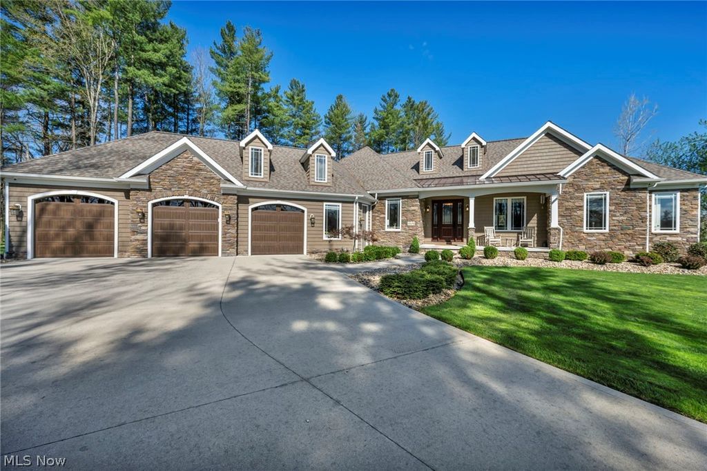 Photo of 12690 Barrington Lane, Chesterland, OH 44026 (MLS # 5202817)