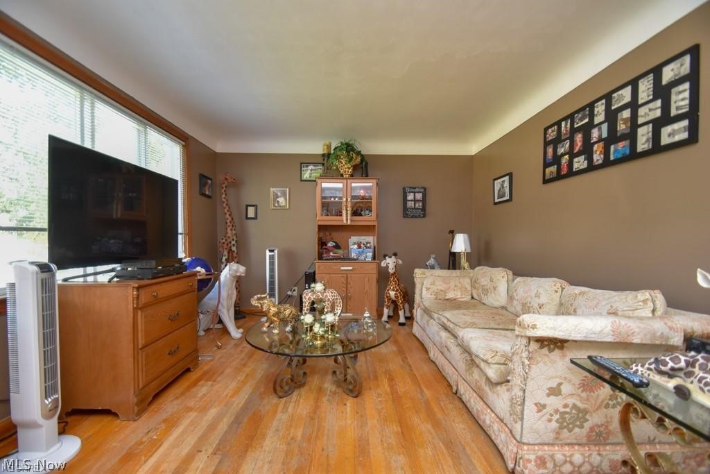 61600 Brownlee Woods - Residential