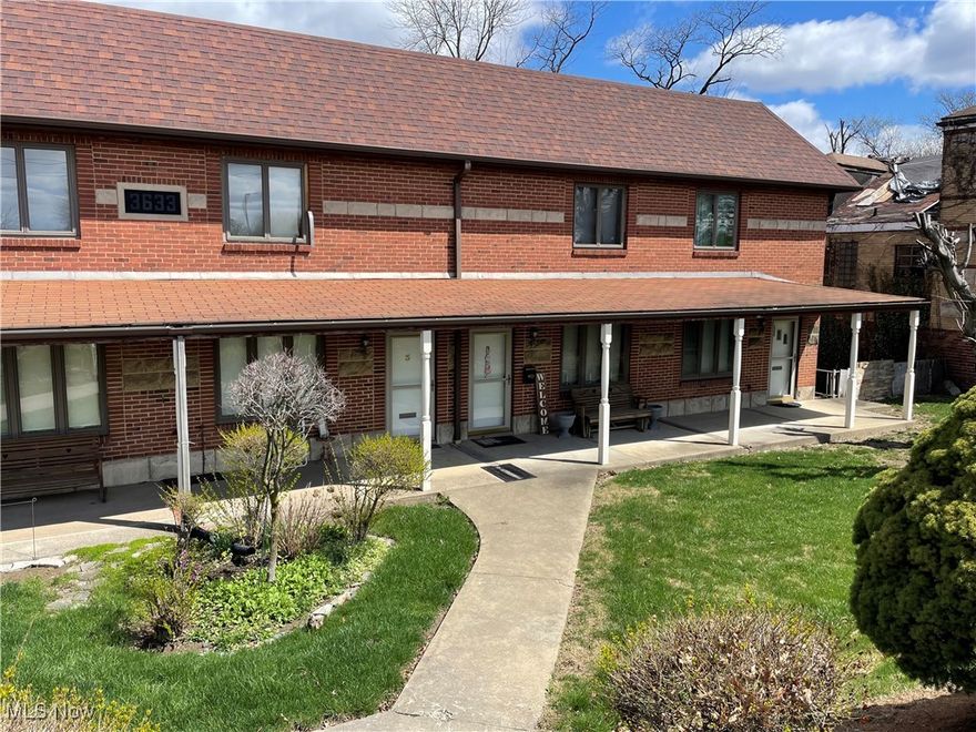 THIS  6 UNIT APARTMENT BUILDING HAS FULL OCCUPANCY, WITH LONG TERM TENANTS, SOME WITH 30 YEARS. CLOSE TO  ALL AMENITIES YOU NEED, GROCERY STORES,SHOPPING, HOSPITALS, DOCTORS, AND MUCH MORE.  EACH UNIT OFFERS NEWER KITCHEN CABINETS,DINING ROOM, LARGE LIVING ROOMS, 2 BEDROOMS,BATH, NEWER FURNACES, AIR CONDITIONERS, WATER HEATERS, ELECTRIC PANELS, ROOF AND WINDOWS.  SELLER PAYS FOR WATER FOR ALL TENANTS, SECURITY LIGHT IN PARKING LOT WHERE YOU ENTER YOUR GARAGE. EACH UNIT HAS A FRONT ENTRY DOOR IN THE LARGE LIVING ROOM THAT LEADS TO A COVERED FRONT PORCH TO ENJOY THE SUNSHINE AND FRESH AIR.  ALL UNITS HAVE THEIR OWN GARAGES WITH OPENERS, AT THE REAR OF THE BUILDING AND PLENTY OF PARKING FOR GUESTS.