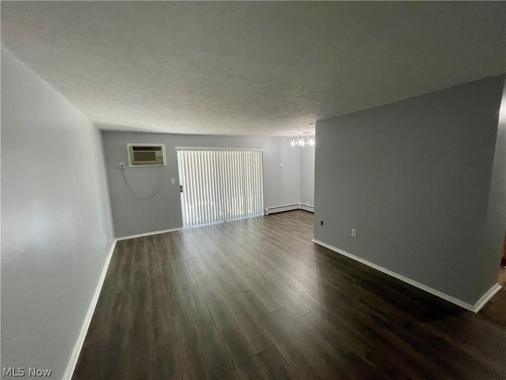 Esquire House - Residential