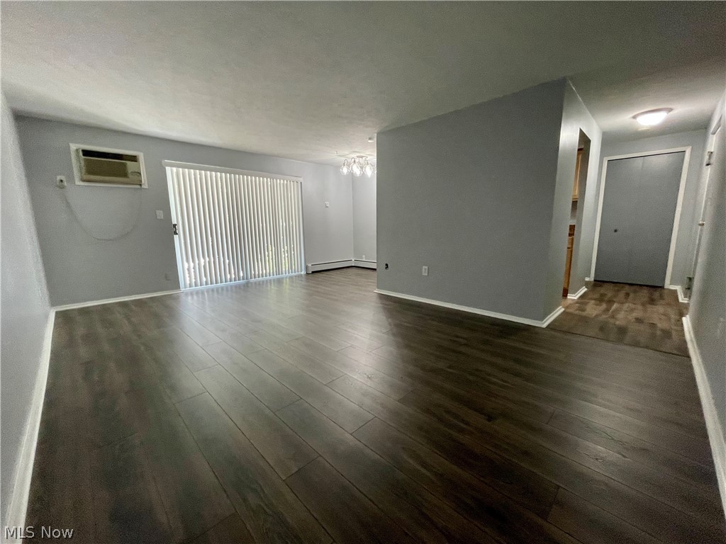 Esquire House - Residential