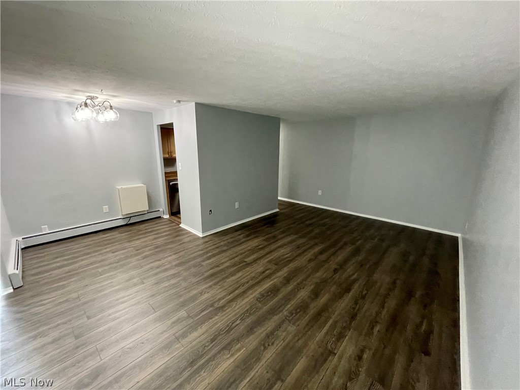 Esquire House - Residential