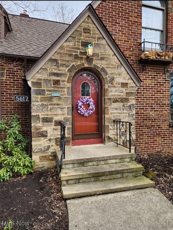 5617 Overlook Road, Parma, Ohio image 2