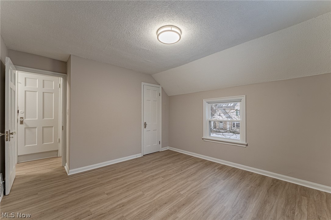 Ravinson Realty Cos Noble Park - Residential