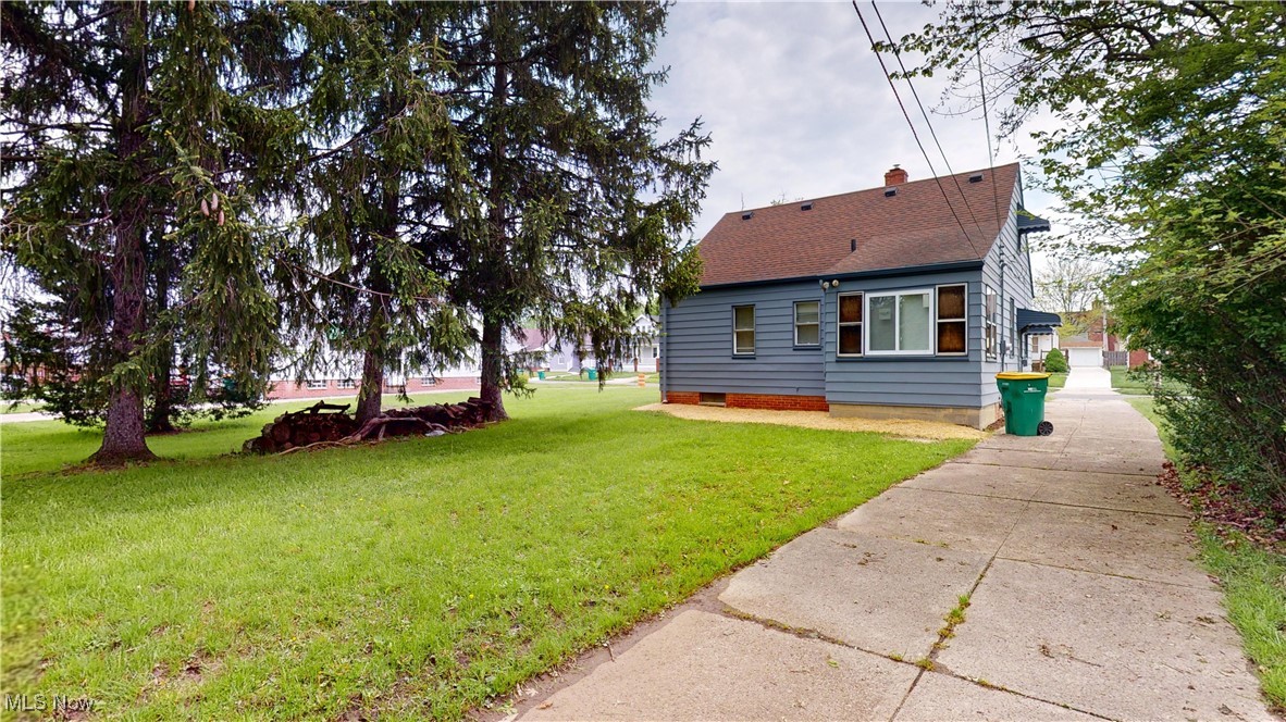 5244 Thomas Street, Maple Heights, Ohio image 3