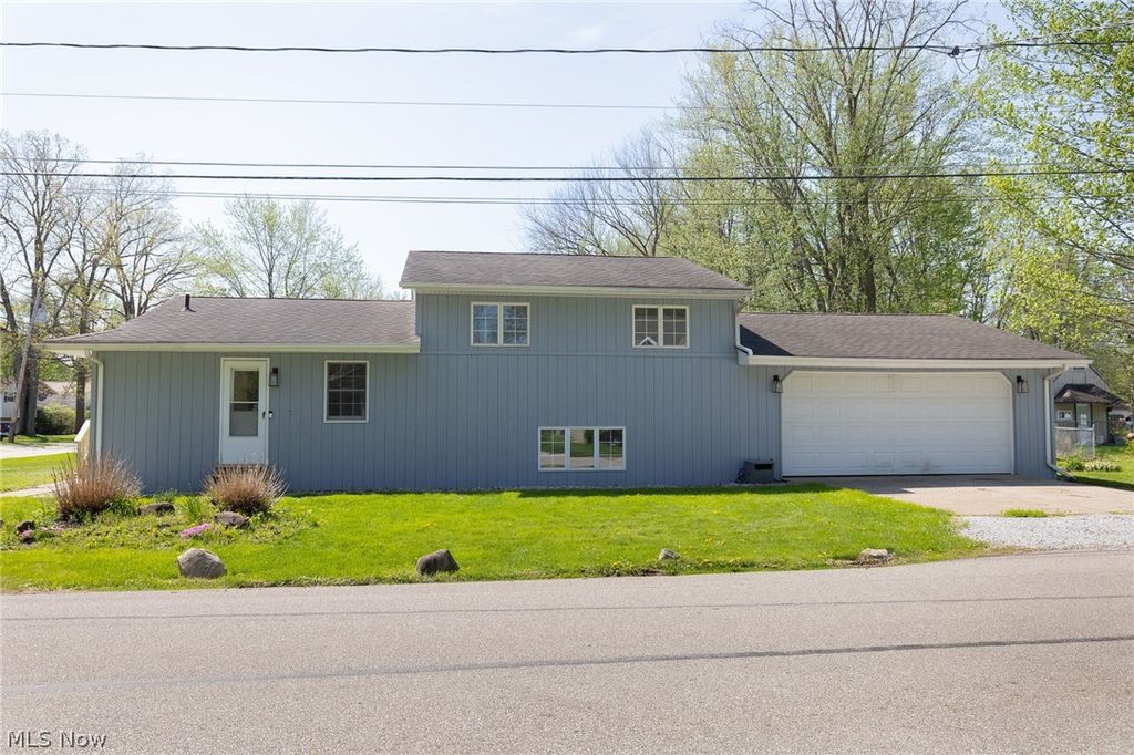 Photo of 5258 Main Avenue, North Ridgeville, OH 44039 (MLS # 5222813)