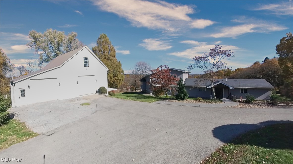 Skyview Manor - Residential