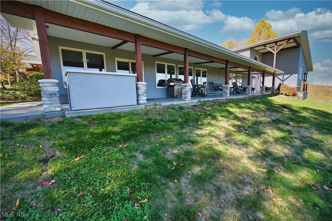 Skyview Manor - Residential