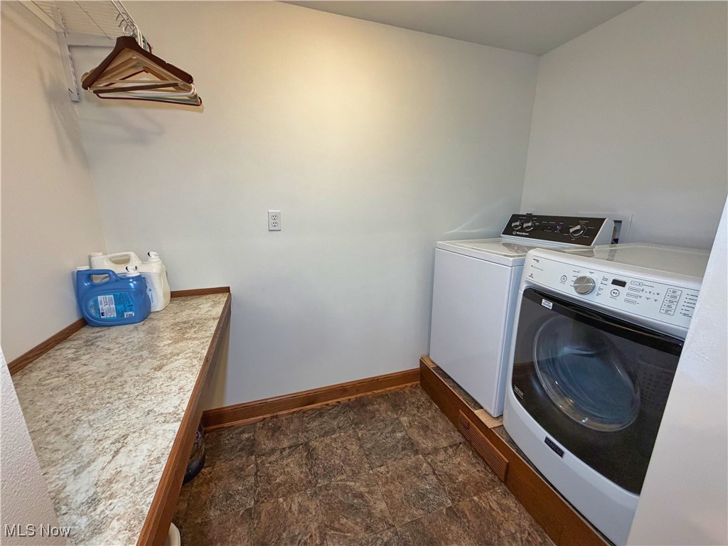 Skyview Manor - Residential