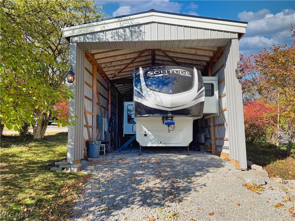 Skyview Manor - Residential