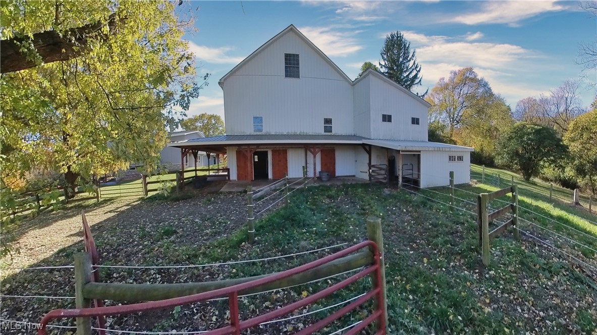 Skyview Manor - Residential