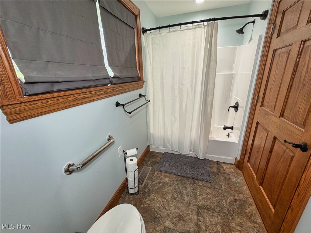 Skyview Manor - Residential