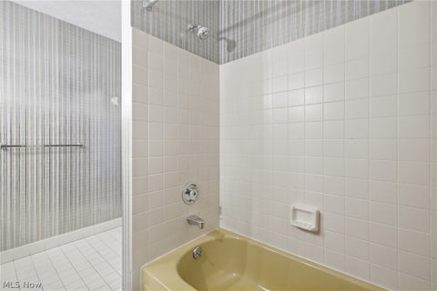 Tiny photo for 15559 Cottonwood Oval, Middleburg Heights, OH 44130 (MLS # 5254353)