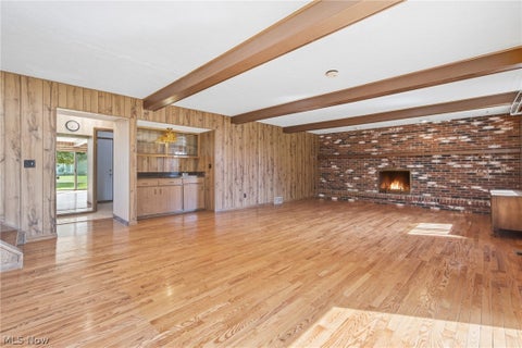 Tiny photo for 15559 Cottonwood Oval, Middleburg Heights, OH 44130 (MLS # 5254353)