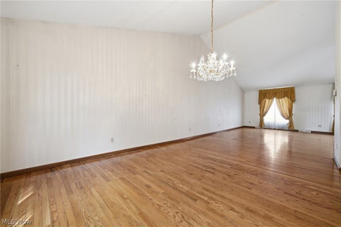 Tiny photo for 15559 Cottonwood Oval, Middleburg Heights, OH 44130 (MLS # 5254353)