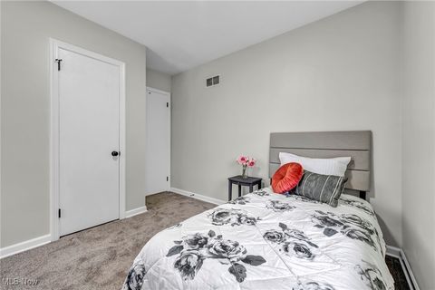 Tiny photo for 985 Clement Street, Akron, OH 44306 (MLS # 5180144)