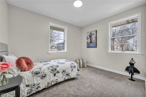 Tiny photo for 985 Clement Street, Akron, OH 44306 (MLS # 5180144)