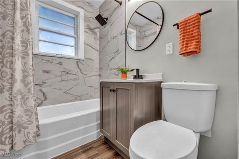 Tiny photo for 985 Clement Street, Akron, OH 44306 (MLS # 5180144)