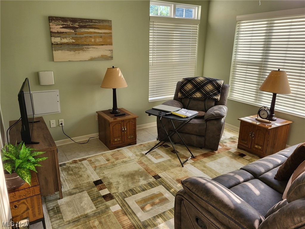 Clingan Xing Condo - Residential