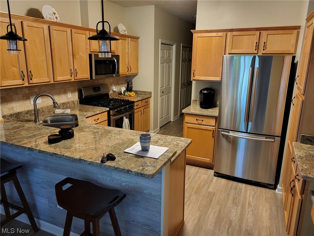 Clingan Xing Condo - Residential