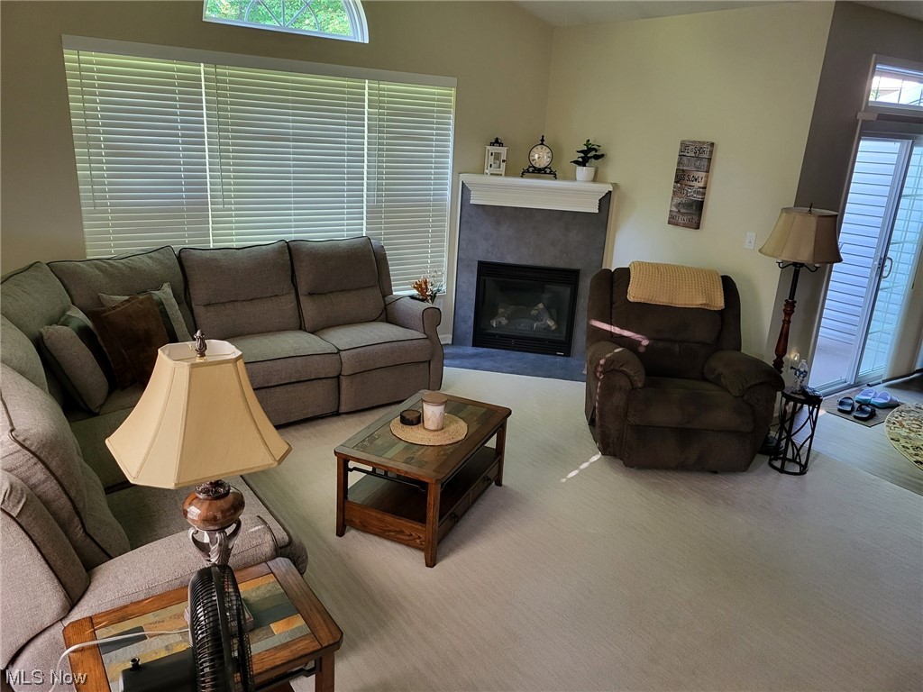 Clingan Xing Condo - Residential