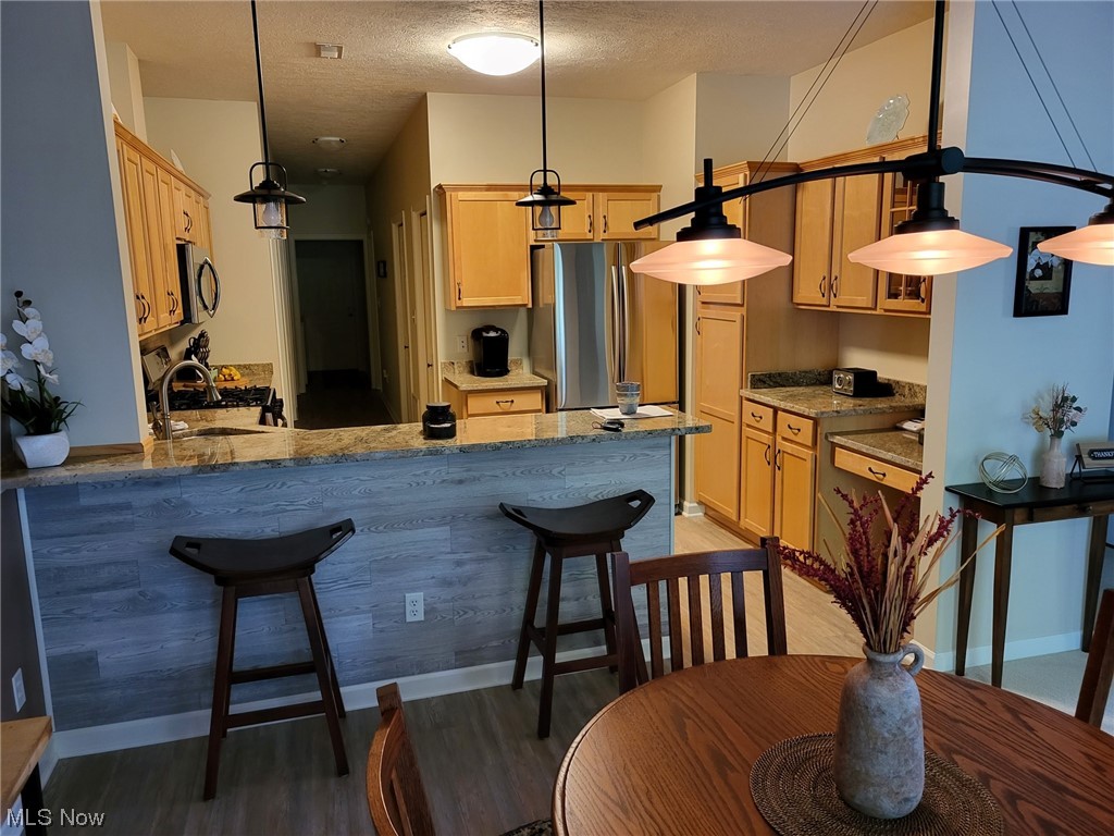 Clingan Xing Condo - Residential