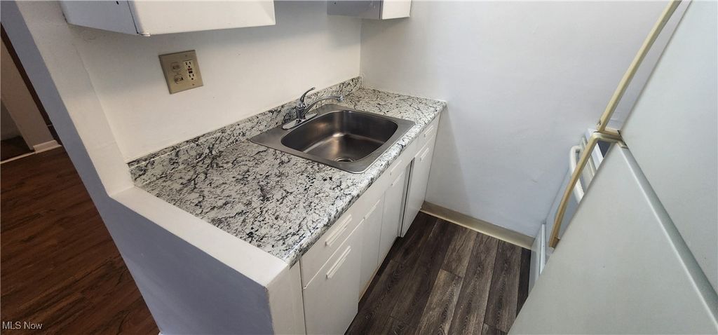 Photo of 12810 Detroit Avenue #10, Lakewood, OH 44107 (MLS # 5182127)