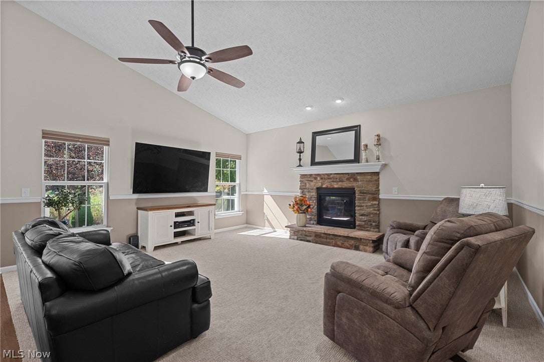 9590 Ravinia Drive