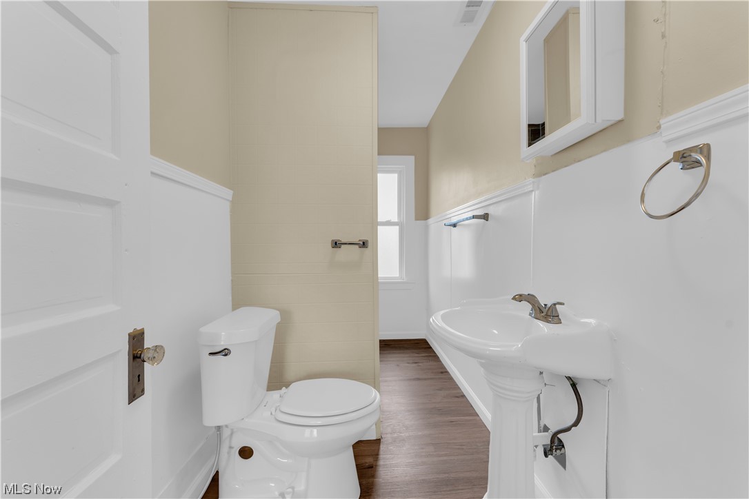 H Clark Fords Sub - Residential Lease