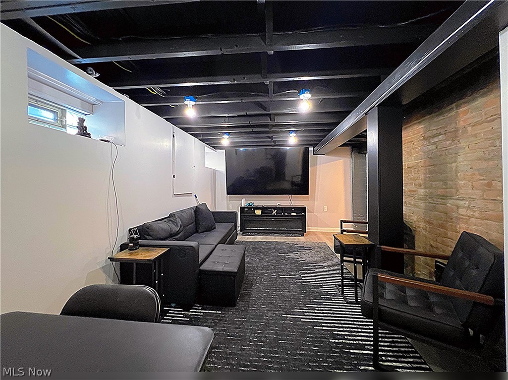 Baldwin Sl - Residential