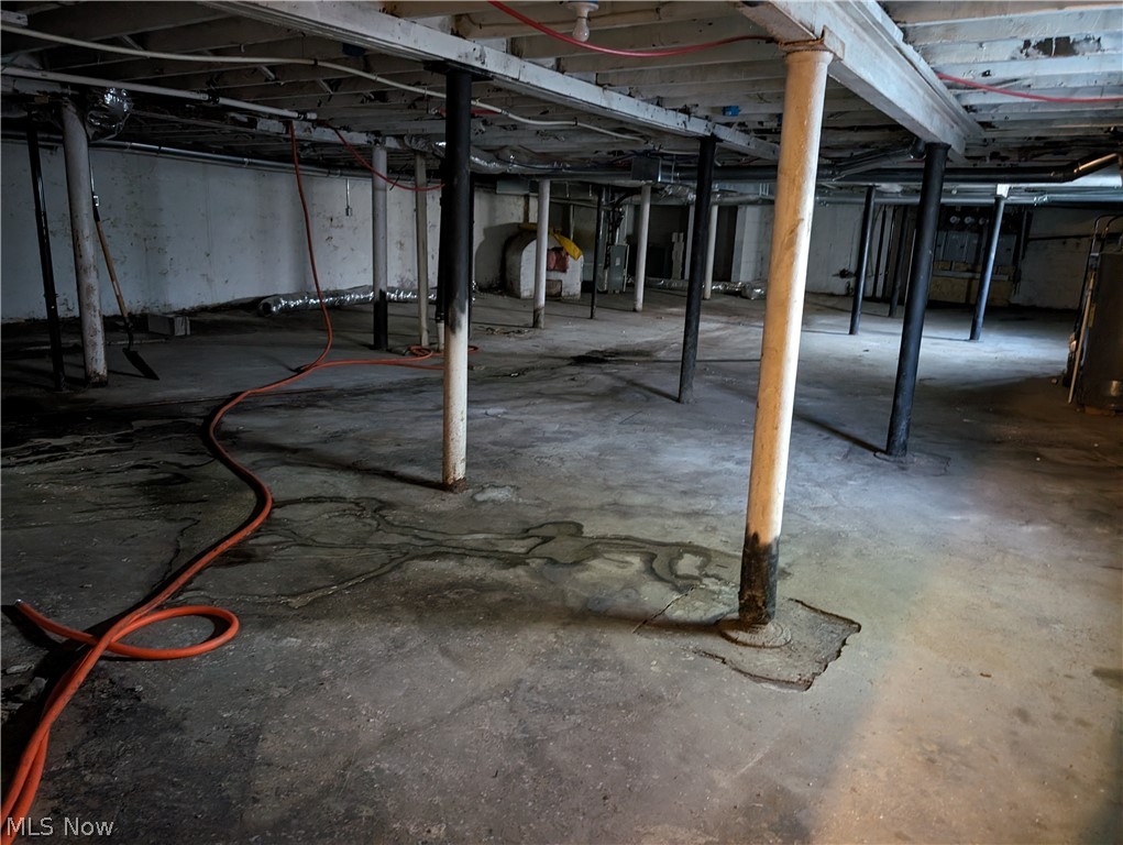 William T & Bessie Voris Sawye - Commercial Lease